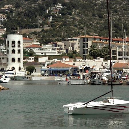 Marina Beach Aiguadolc Sitges Luaran gambar
